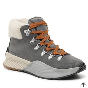 Sorel Women's Out N About III Conquest boot | Sorel grey tan winter boots
